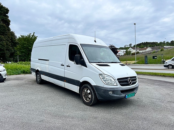Mercedes-Benz Sprinter 316 2 of 5