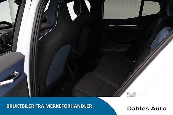 Volvo EX30 18 of 30