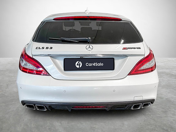 Mercedes-Benz CLS63 4 of 5