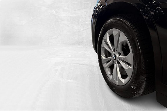 BMW X1 2 of 5