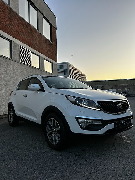 Kia Sportage 2 of 5