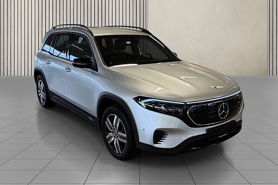 Mercedes-Benz EQB300 2 of 5