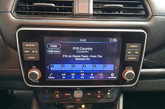 Nissan Leaf 13 of 27