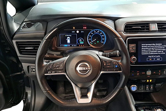 Nissan Leaf 9 of 27