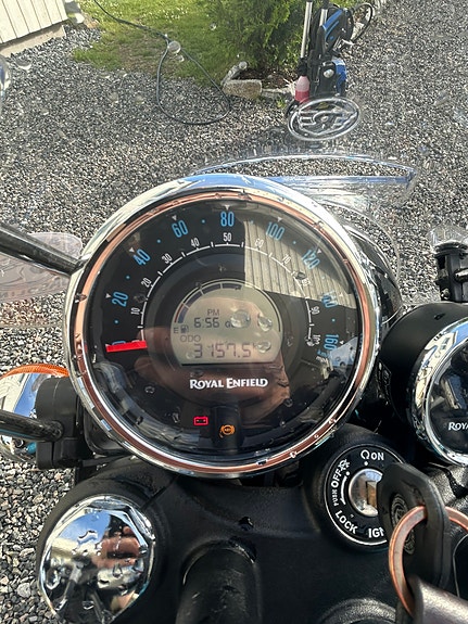 Royal Enfield Meteor 350 4 of 10