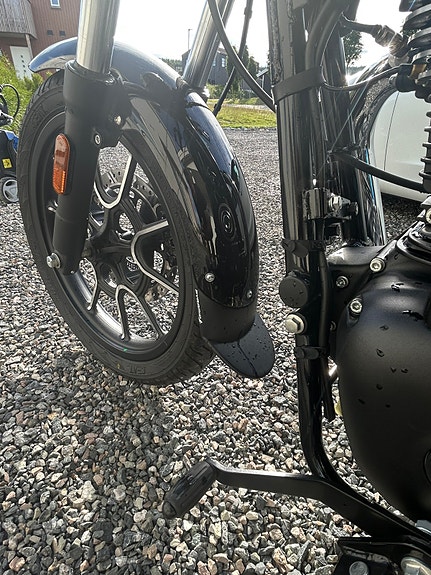 Royal Enfield Meteor 350 9 of 10
