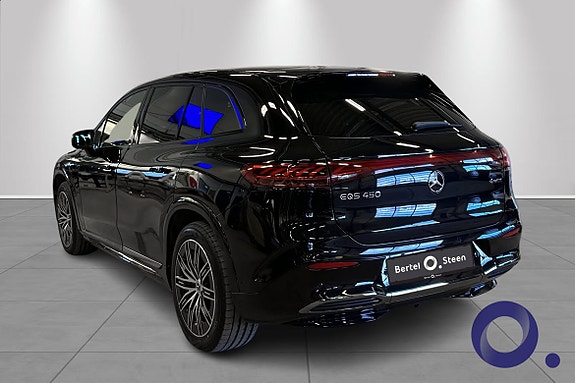 Mercedes-Benz EQS SUV 4 of 5