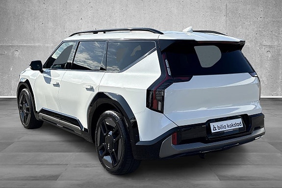 Kia EV9 2 of 5