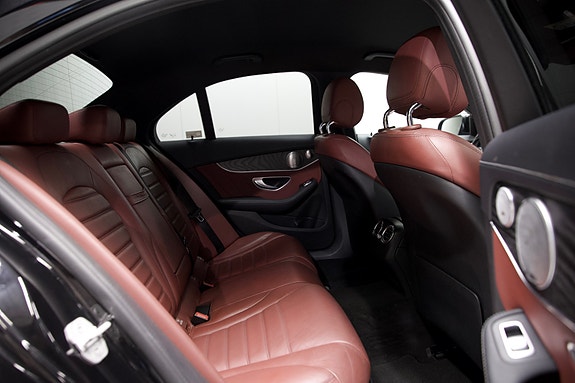 Mercedes-Benz C-Klasse 4 of 5