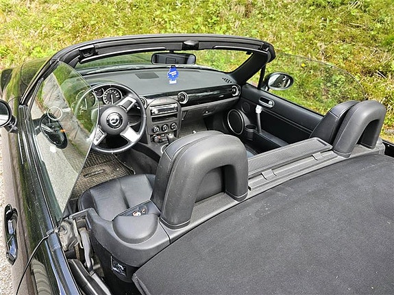 Mazda MX-5 25 of 26