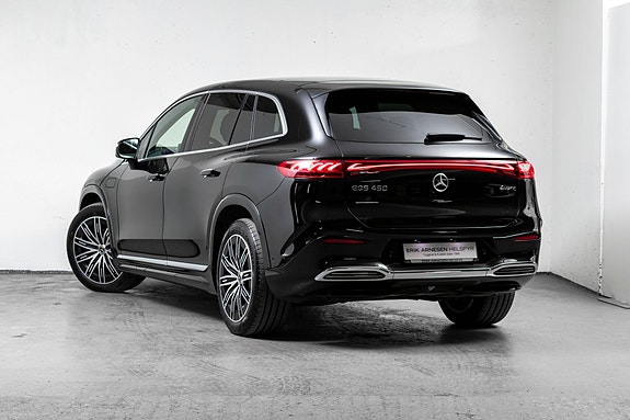 Mercedes-Benz EQS SUV 2 of 5