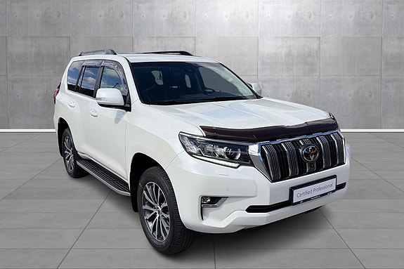 Toyota Land Cruiser 8 of 19