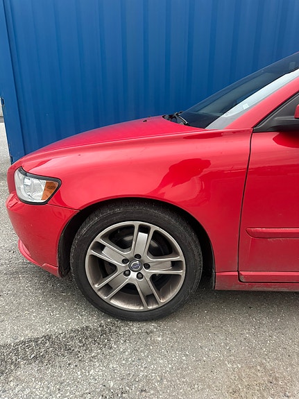 Volvo S40 4 of 5
