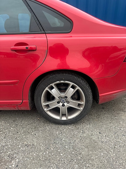 Volvo S40 7 of 8
