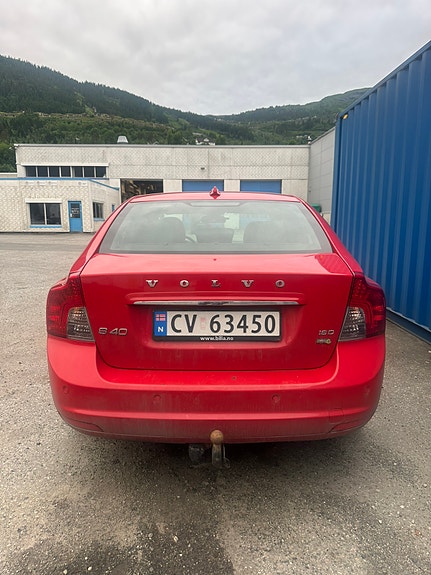 Volvo S40 8 of 8