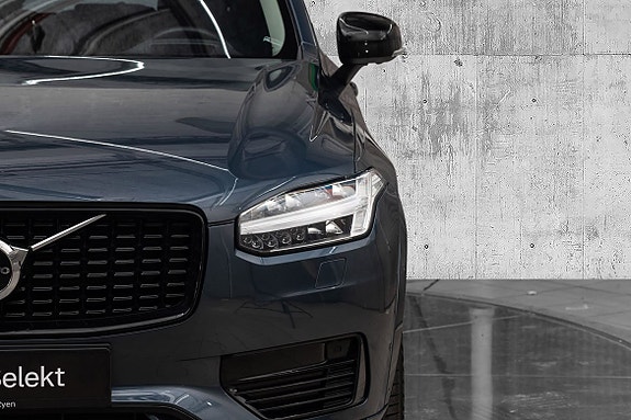 Volvo XC90 4 of 29