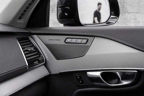 Volvo XC90 21 of 29