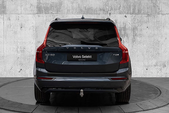 Volvo XC90 6 of 29