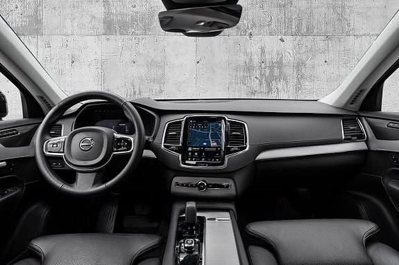 Volvo XC90 14 of 29