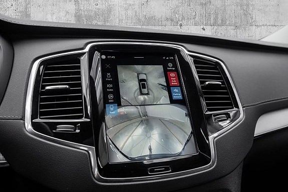 Volvo XC90 19 of 29