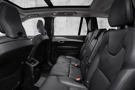 Volvo XC90 13 of 29