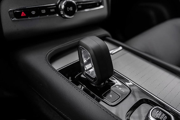 Volvo XC90 20 of 29