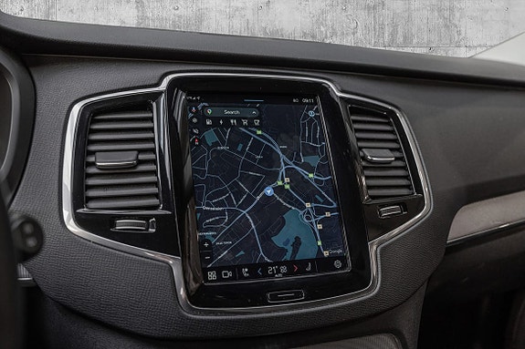 Volvo XC90 26 of 30