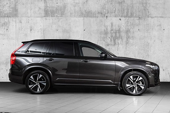 Volvo XC90 6 of 30