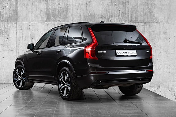 Volvo XC90 5 of 30