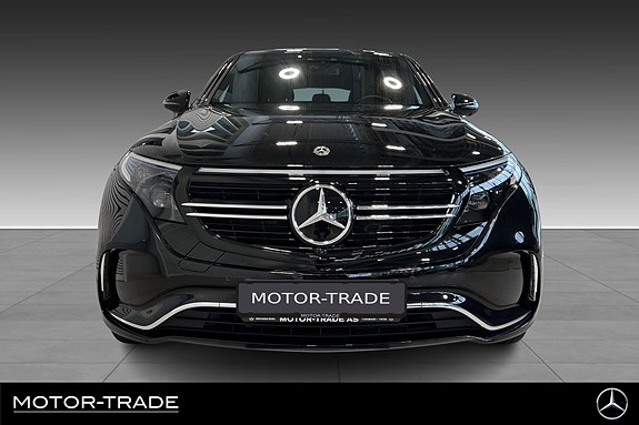 Mercedes-Benz EQC400 2 of 5