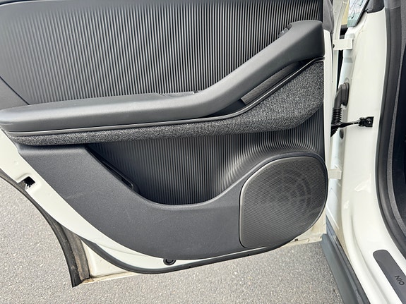 NIO ET5 18 of 30