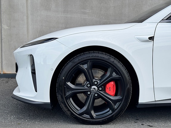 NIO ET5 8 of 30