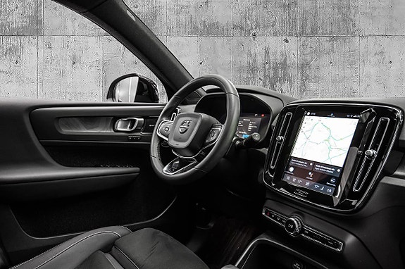 Volvo XC40 25 of 30
