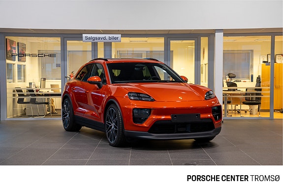 Porsche Macan 2 of 5