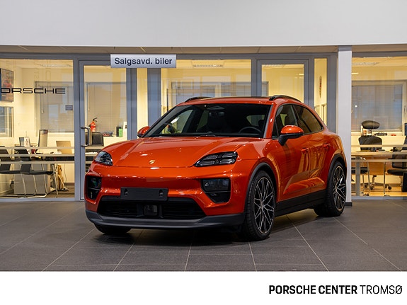 Porsche Macan 3 of 5