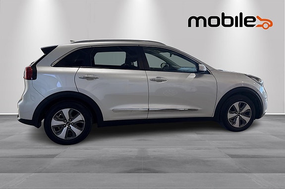 Kia Niro 2 of 5