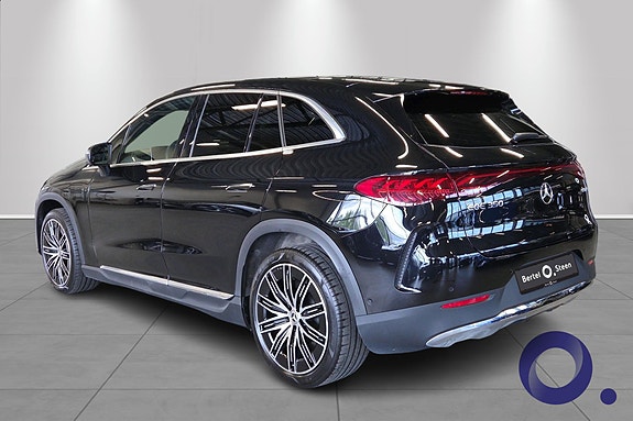 Mercedes-Benz EQE SUV 3 of 5