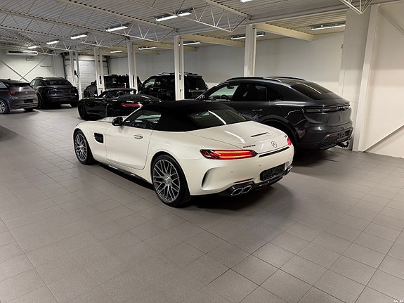 Mercedes-Benz AMG GT C 19 of 23