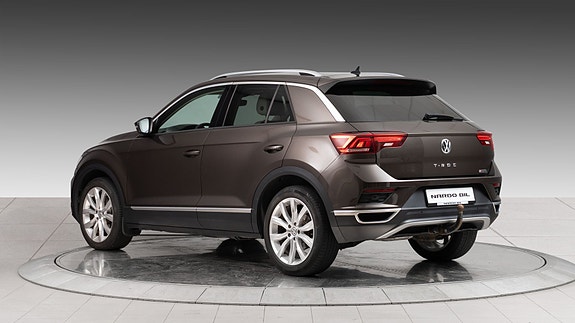 Volkswagen T-Roc 5 of 5