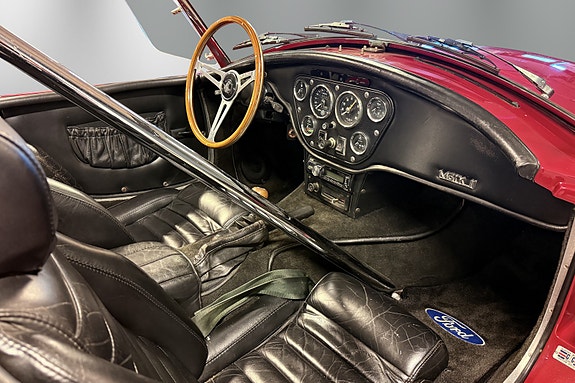 AC Cobra 23 of 30