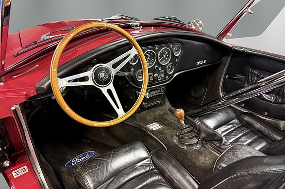 AC Cobra 17 of 30
