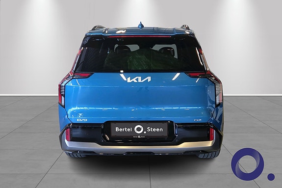 Kia EV9 4 of 5