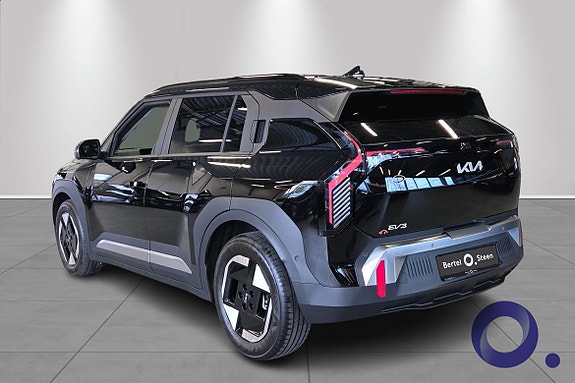 Kia EV3 3 of 5