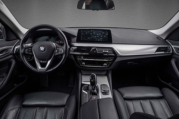 BMW 530i 12 of 29