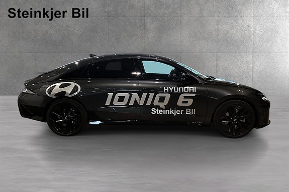 Hyundai Ioniq 6 4 of 5