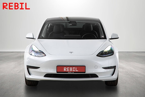 Tesla Model 3 3 of 5