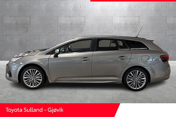 Toyota Avensis 2 of 5