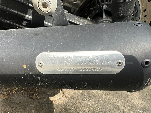 Moto Guzzi V7 III Rough 5 of 5
