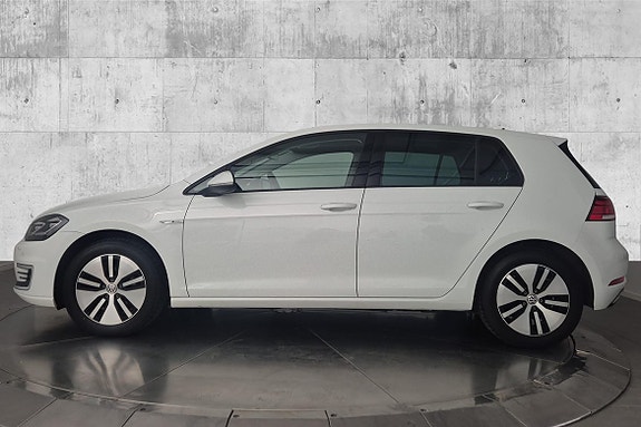 Volkswagen e-Golf VII 4 of 5