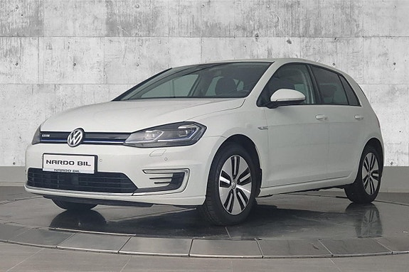 Volkswagen e-Golf VII 3 of 5